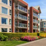 Come fare quando vengono violate le norme condominiali