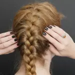 Come fare la treccia perfetta: guida passo-passo per uno stile elegante e sofisticato