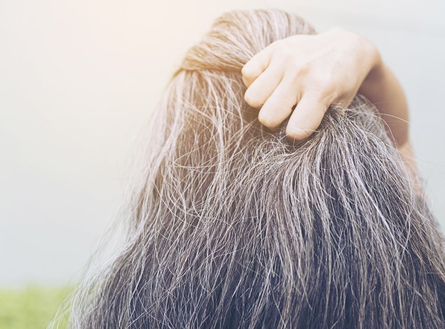 Capelli spenti e sfibrati? Ecco qualche buon consiglio